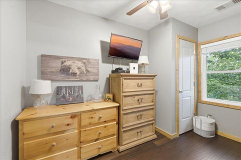 Bunk room dressers and TV