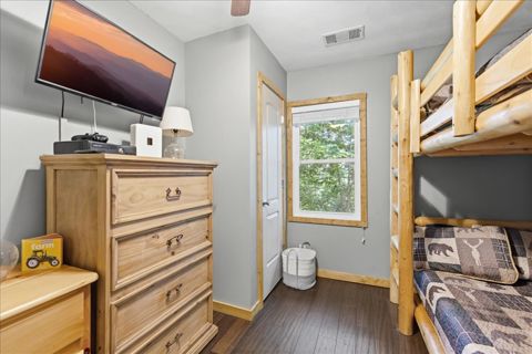 Bunk room